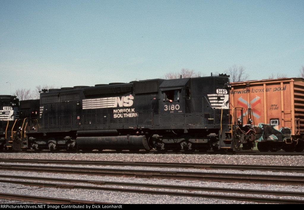 NS 3180